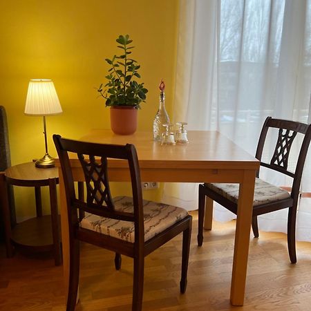 Privatunterkunft Kleiner Balkon In Muenchen West Zewnętrze zdjęcie