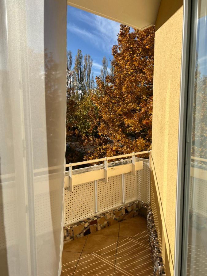 Privatunterkunft Kleiner Balkon In Muenchen West Zewnętrze zdjęcie